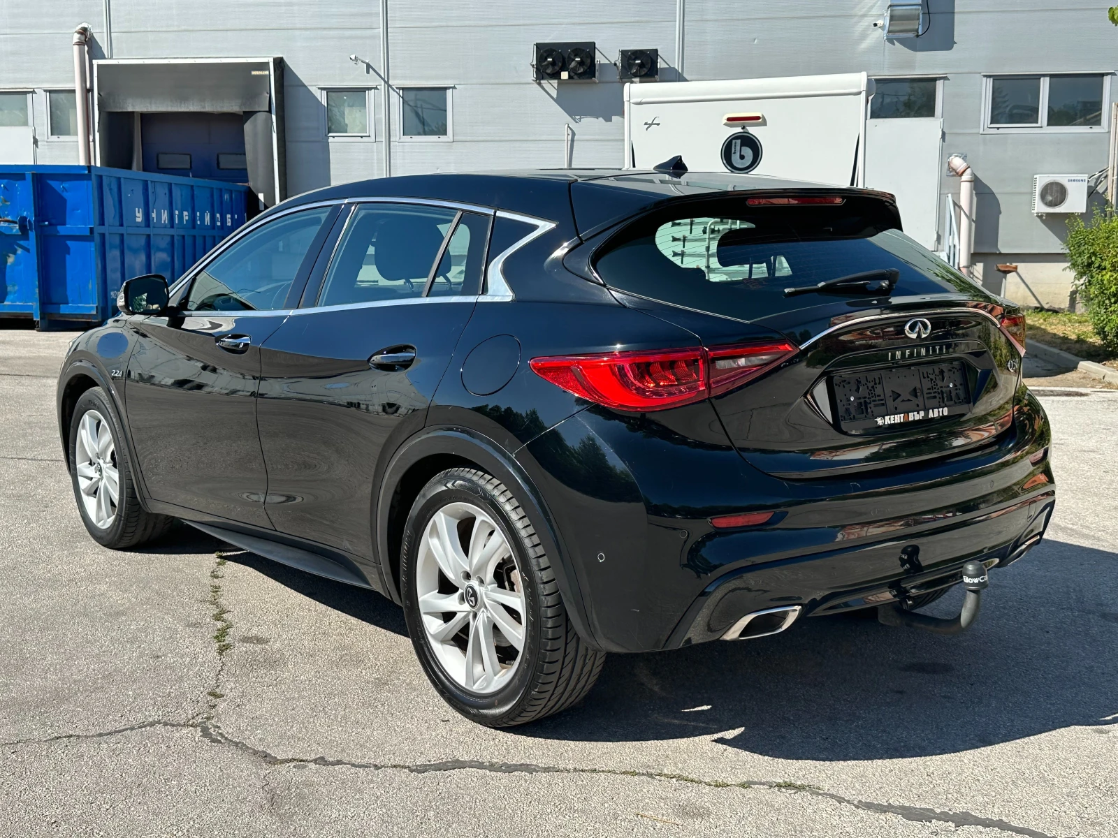 Infiniti Q30 2.2cdi/Автоматик/Реални километри - изображение 3