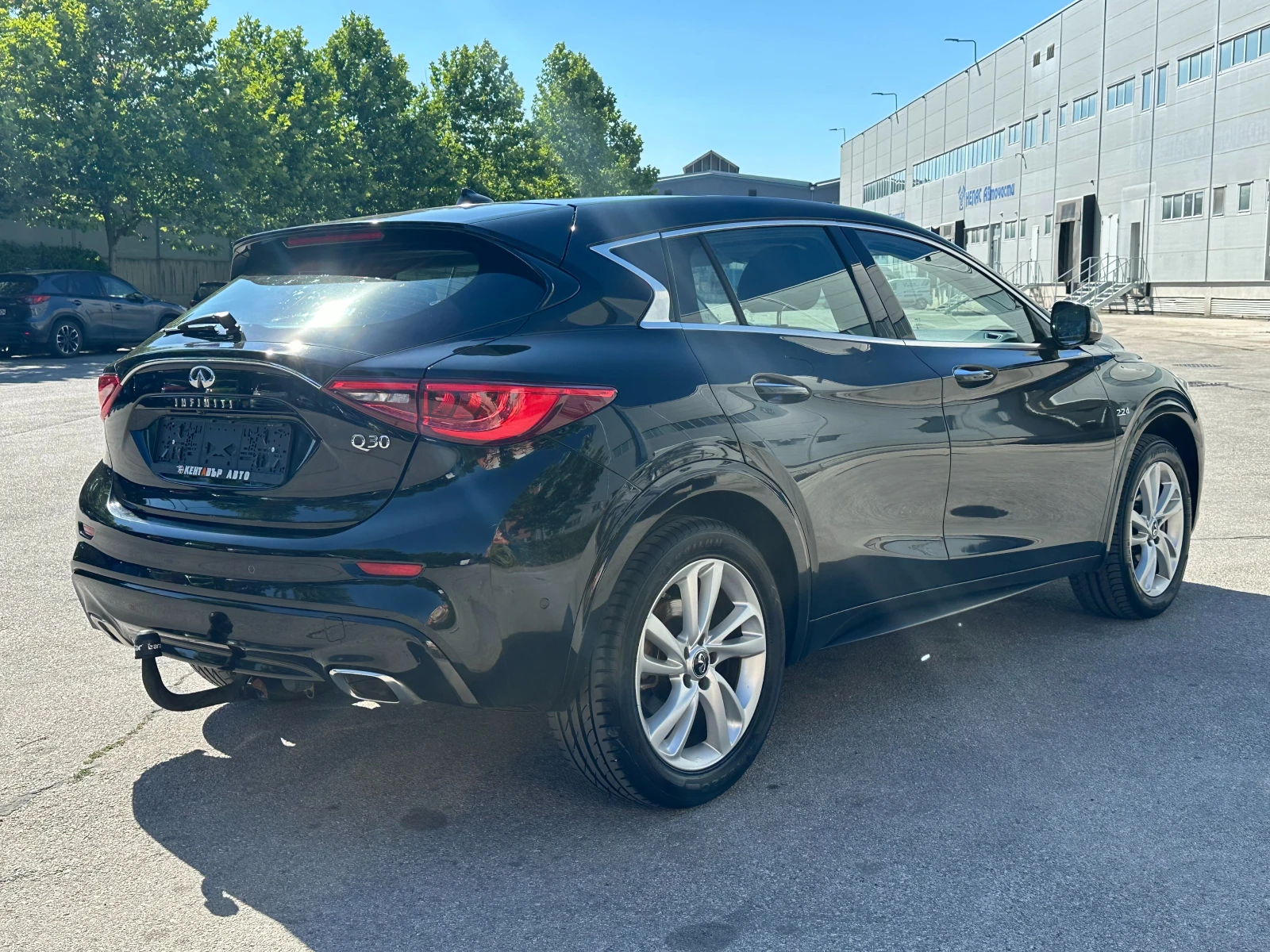 Infiniti Q30 2.2cdi/Автоматик/Реални километри - изображение 4