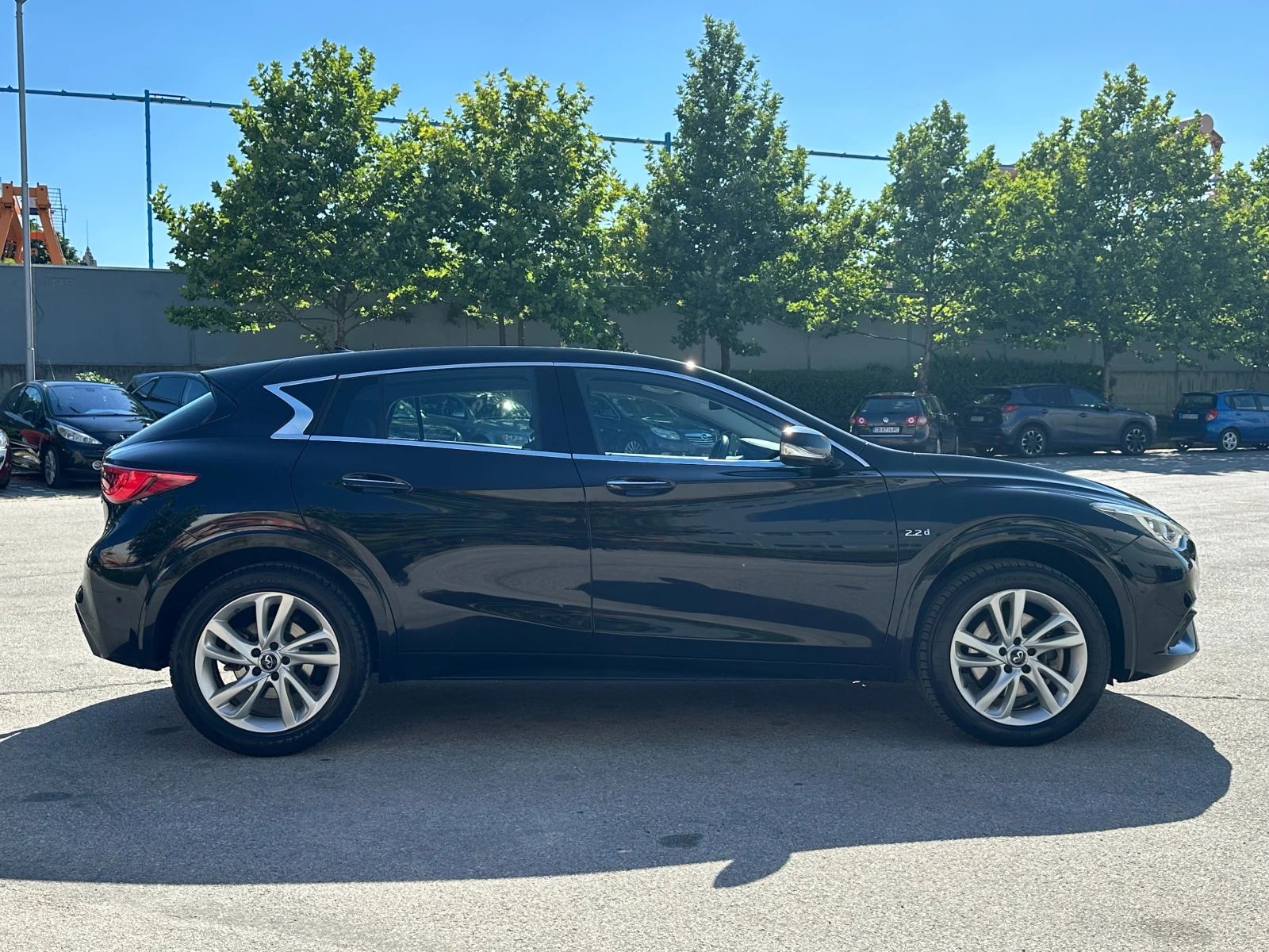 Infiniti Q30 2.2cdi/Автоматик/Реални километри - изображение 5