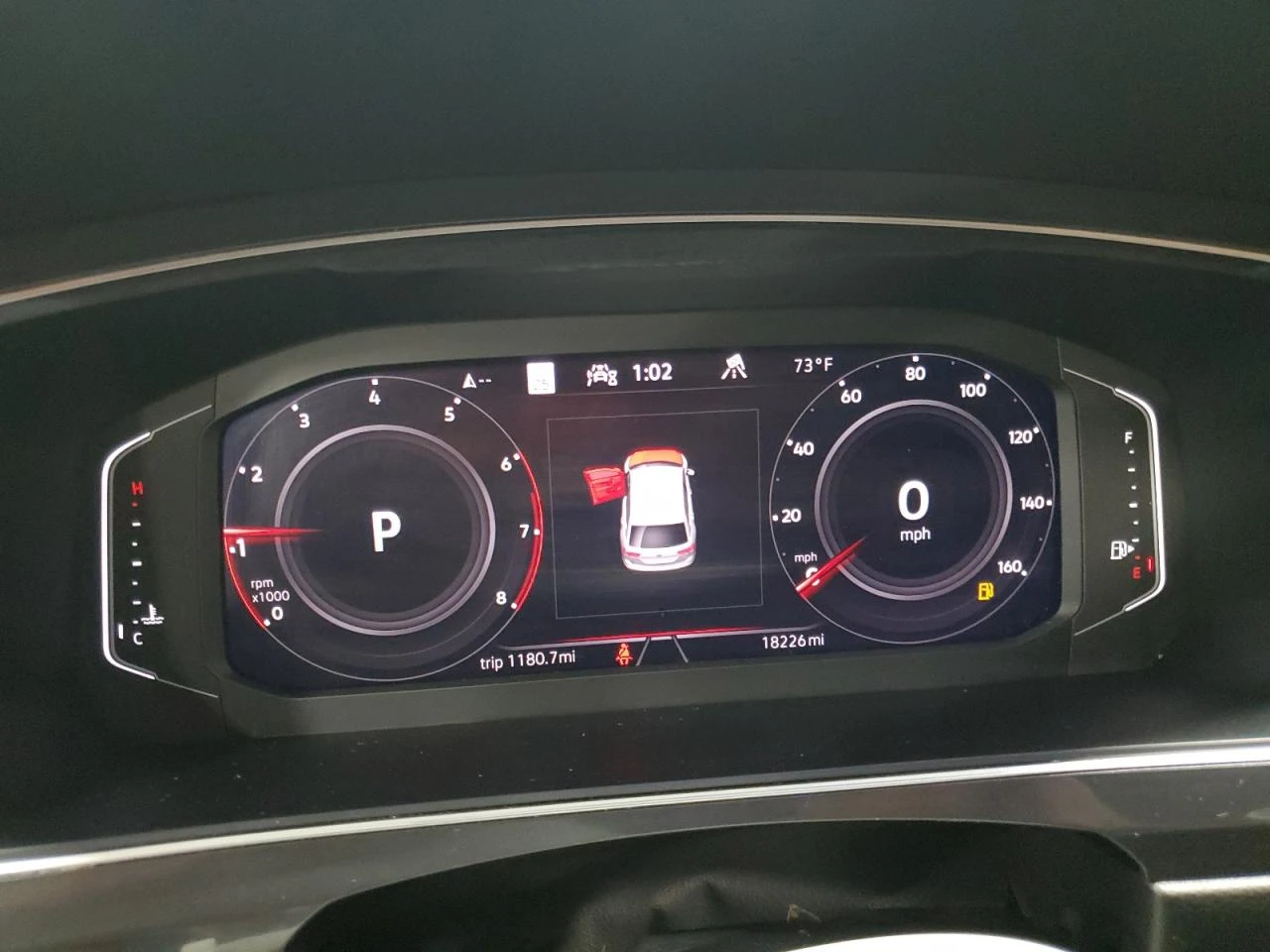 VW Tiguan SEL R-LINE - изображение 9