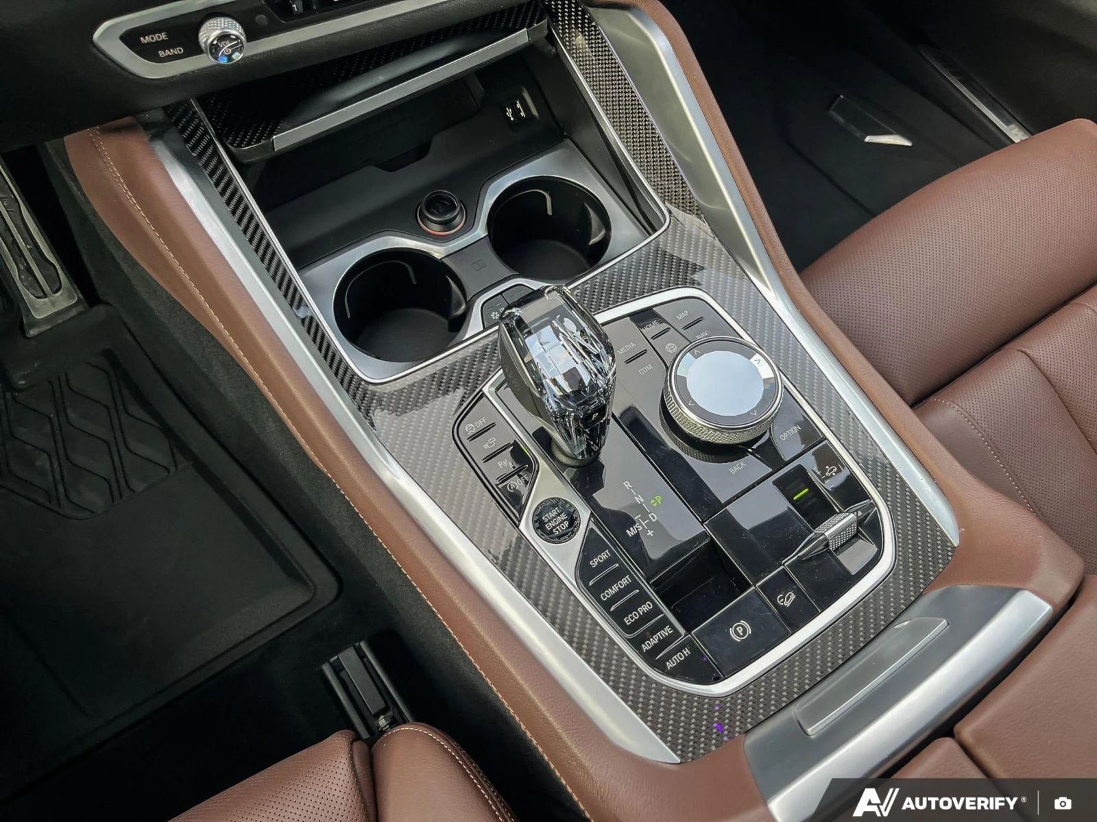 BMW X6 XDRIVE * SWAROVSKI * 360 * LASER * DISTRONIC , снимка 16 - Автомобили и джипове - 53765599