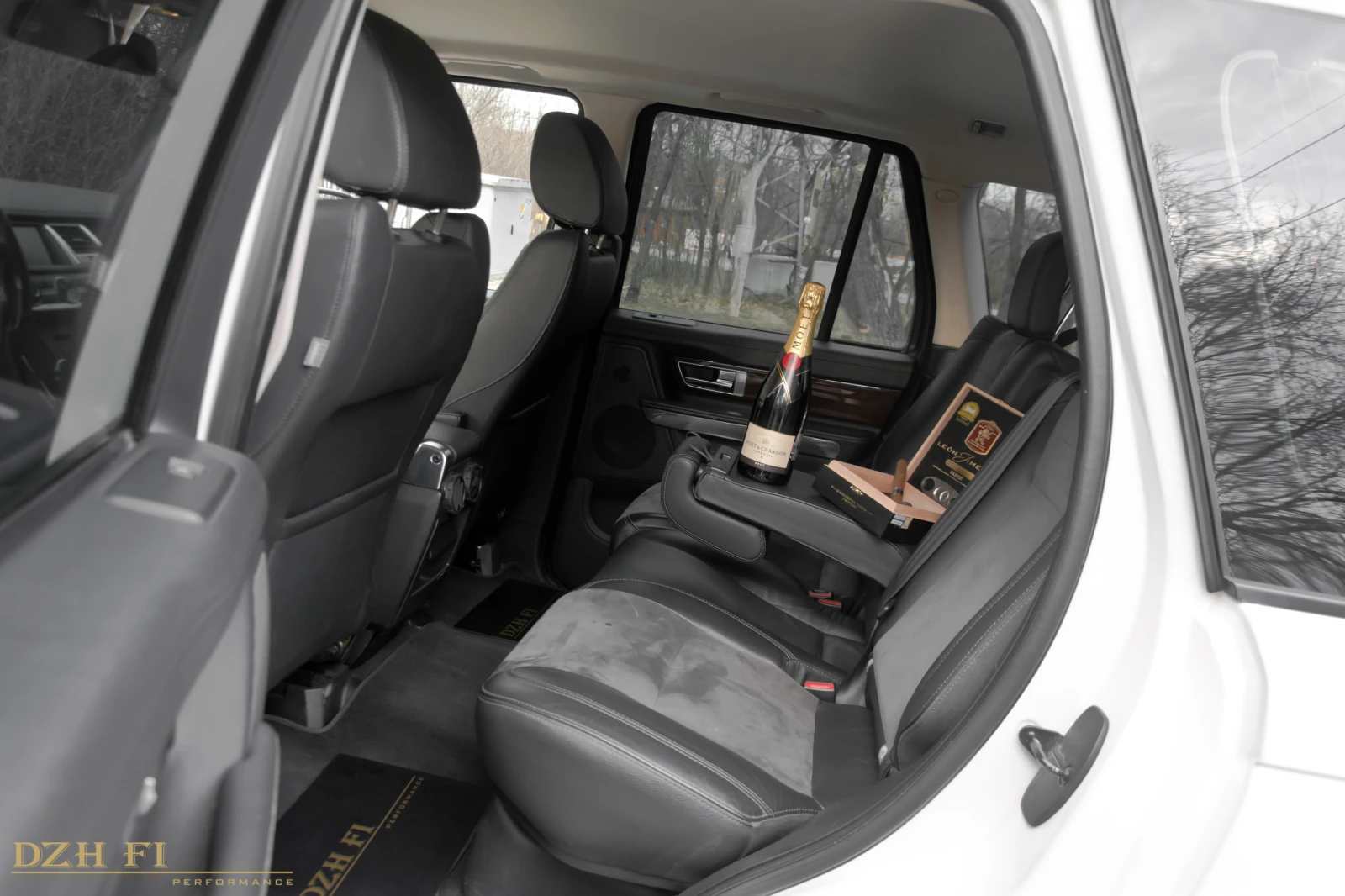 Land Rover Range Rover Sport 3.6D/V8/272KC/FACELIFT/ПРОБЛЕМ МОТОР, снимка 12 - Автомобили и джипове - 53935794