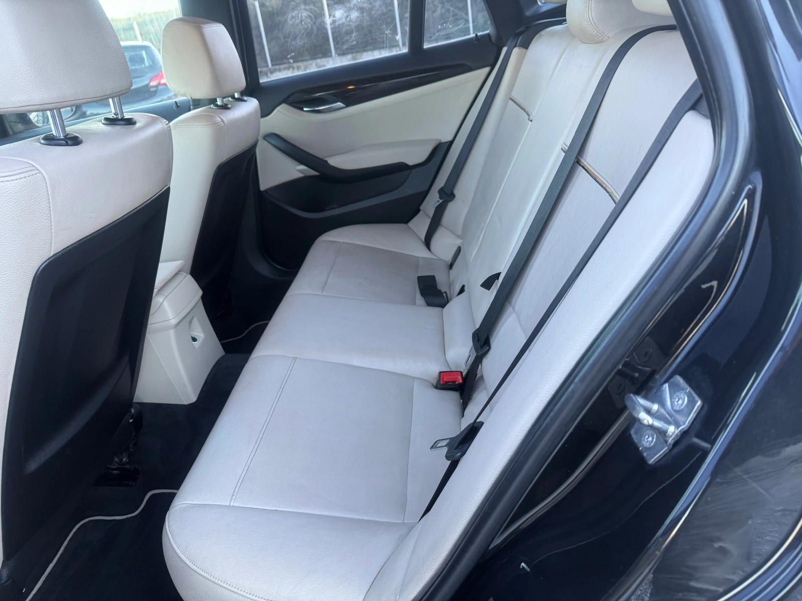 BMW X1 2.8 I xDrive, снимка 11 - Автомобили и джипове - 54171388