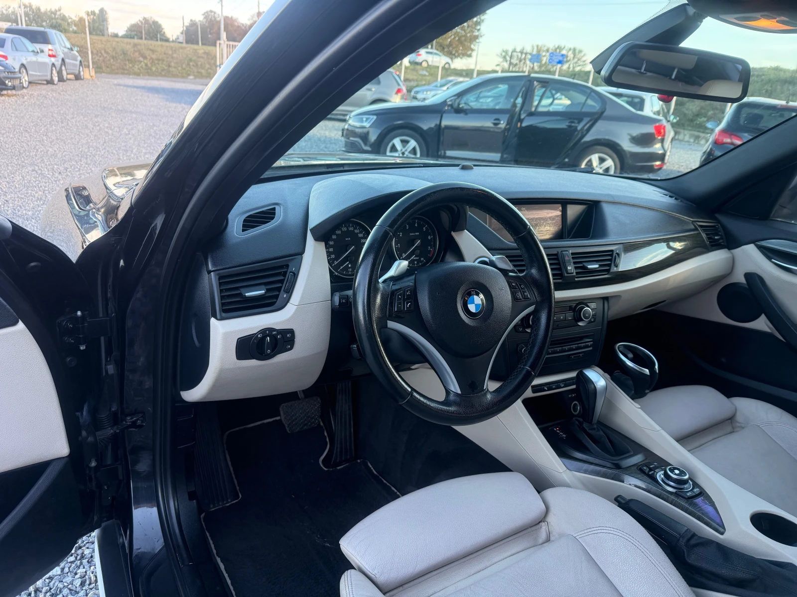 BMW X1 2.8 I xDrive, снимка 10 - Автомобили и джипове - 54171388