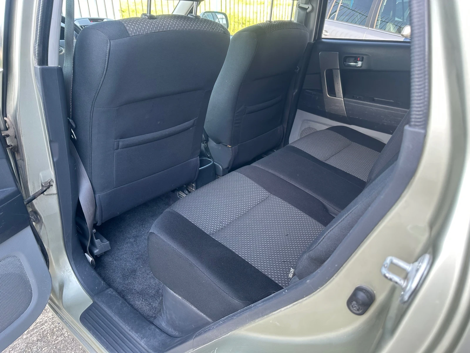 Daihatsu Terios 1.5 4x4, снимка 11 - Автомобили и джипове - 54305140