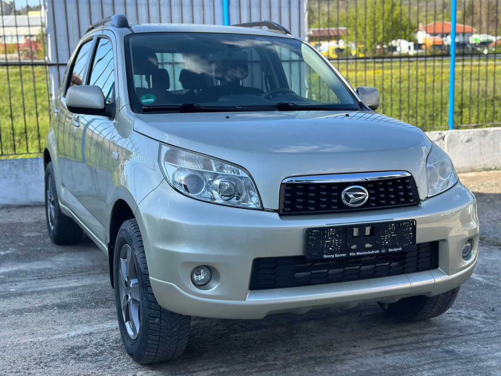 Daihatsu Terios 1.5 4x4, снимка 2 - Автомобили и джипове - 54305140