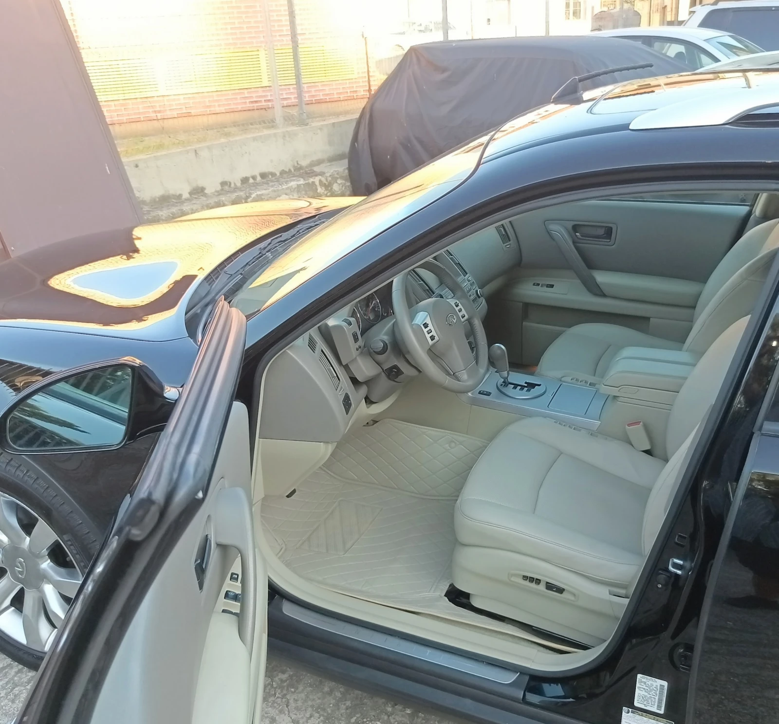 Infiniti Fx 35 Tech.Package-AWD, снимка 3 - Автомобили и джипове - 54480872