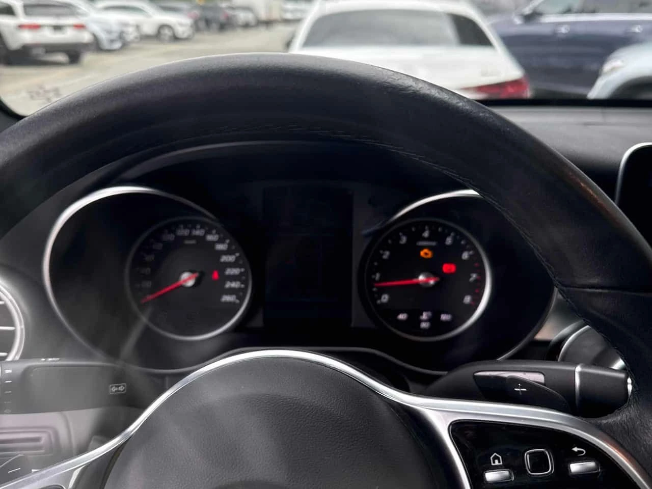 Mercedes-Benz GLC * 300 * DISTRONIC * 360 * SUNROOF, снимка 8 - Автомобили и джипове - 54755174