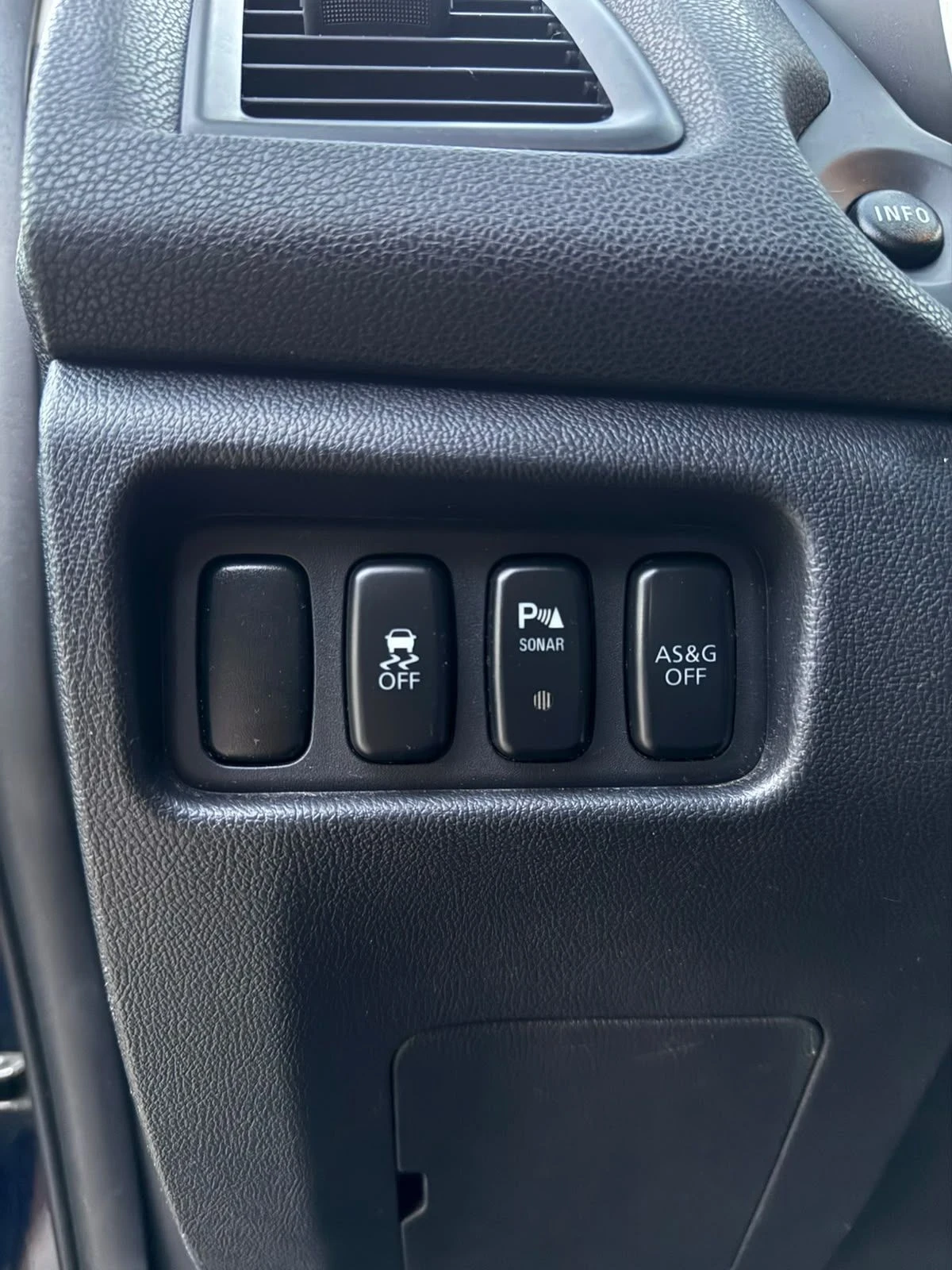 Mitsubishi ASX 1.8, снимка 7 - Автомобили и джипове - 55795439