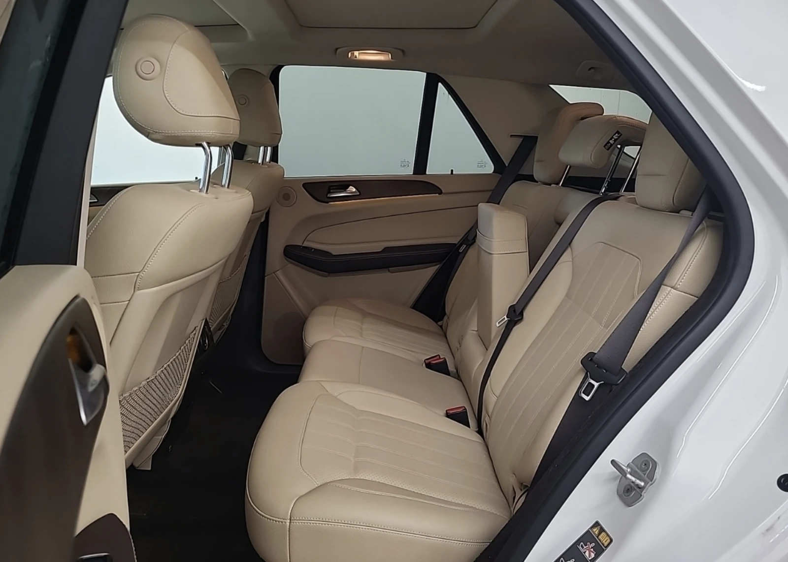 Mercedes-Benz GLE 350 DIESEL / AMG PACK / 4MATIC/ ТЪРГ 16.09. / ЛИЗИНГ/ , снимка 12 - Автомобили и джипове - 56036352