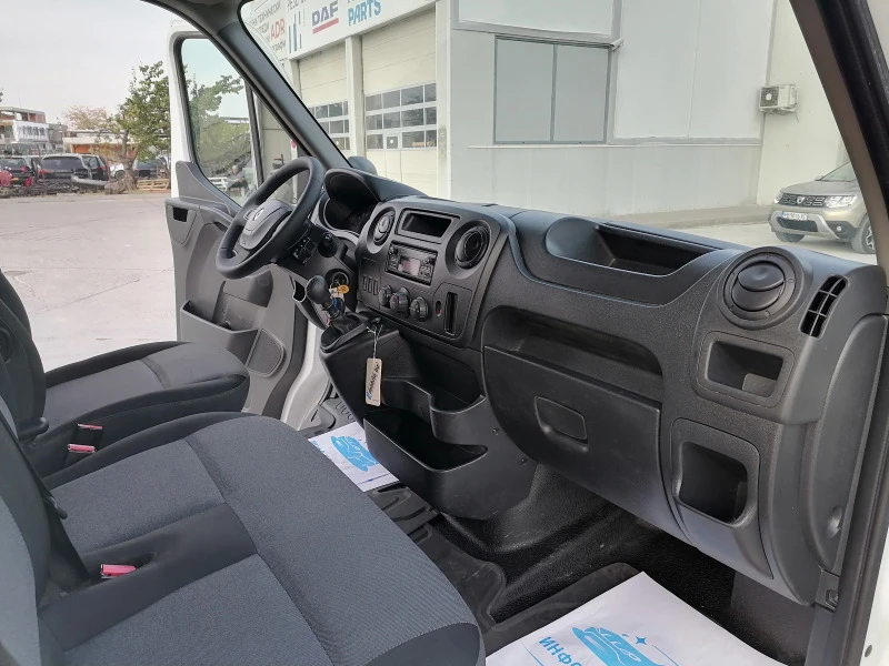 Renault Master, снимка 10 - Бусове и автобуси - 42716413