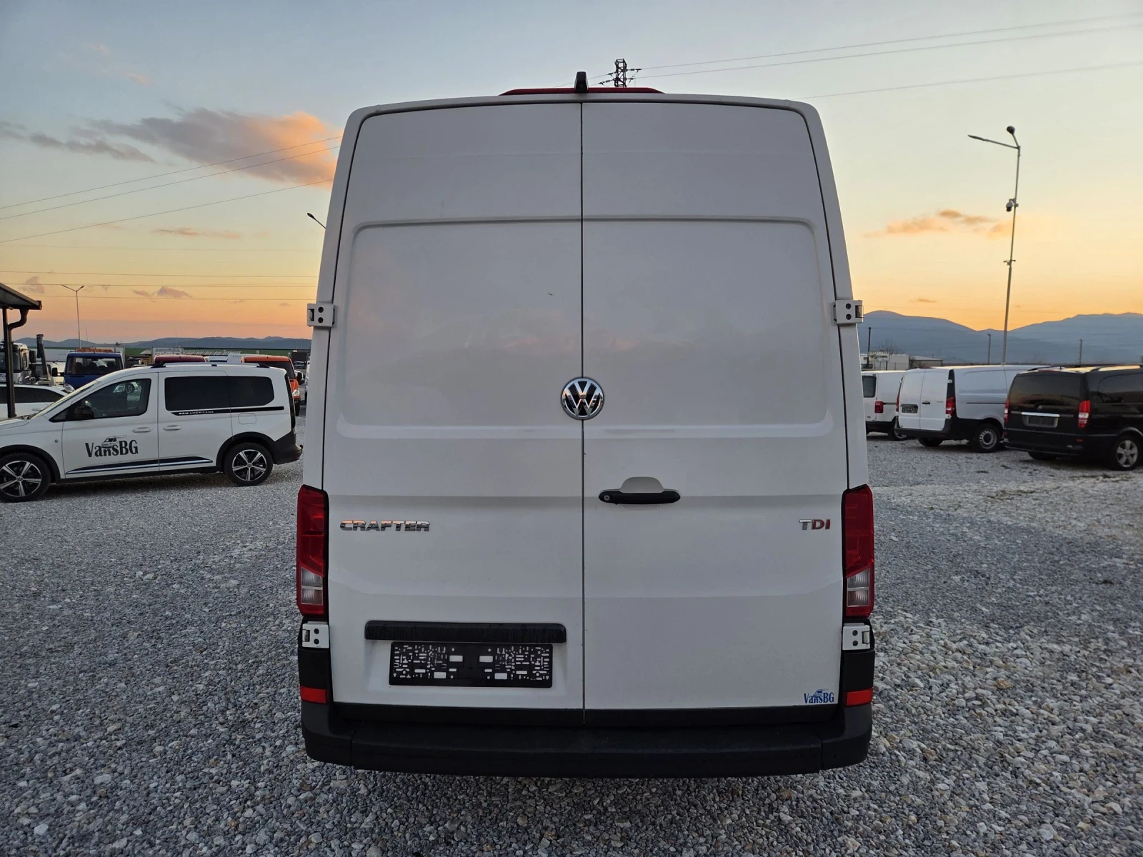 VW Crafter ХЛАДИЛЕН, 2 камери, Автомат, Климатик - изображение 4