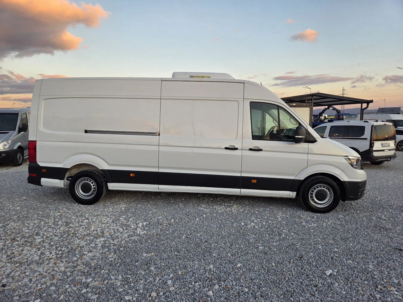 VW Crafter ХЛАДИЛЕН, 2 камери, Автомат, Климатик - изображение 6