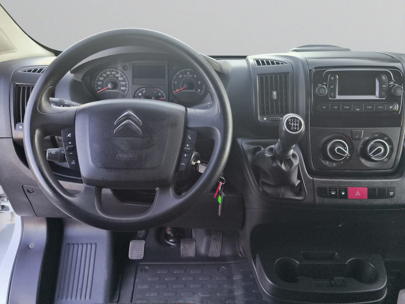 Citroen Jumper FT 35 L3H2 2.2 BlueHDI 140 BVM6 S&S E6.4//2302056, снимка 11 - Бусове и автобуси - 55471515