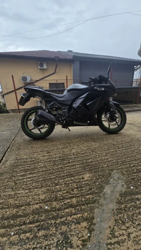 Kawasaki Ninja R | Mobile.bg    2