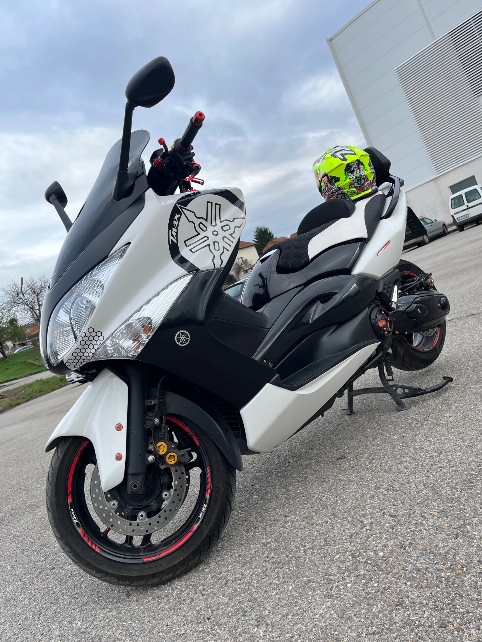 Yamaha T-max 500 2009 AKRAPOVIC, снимка 13 - Мотоциклети и мототехника - 53720484