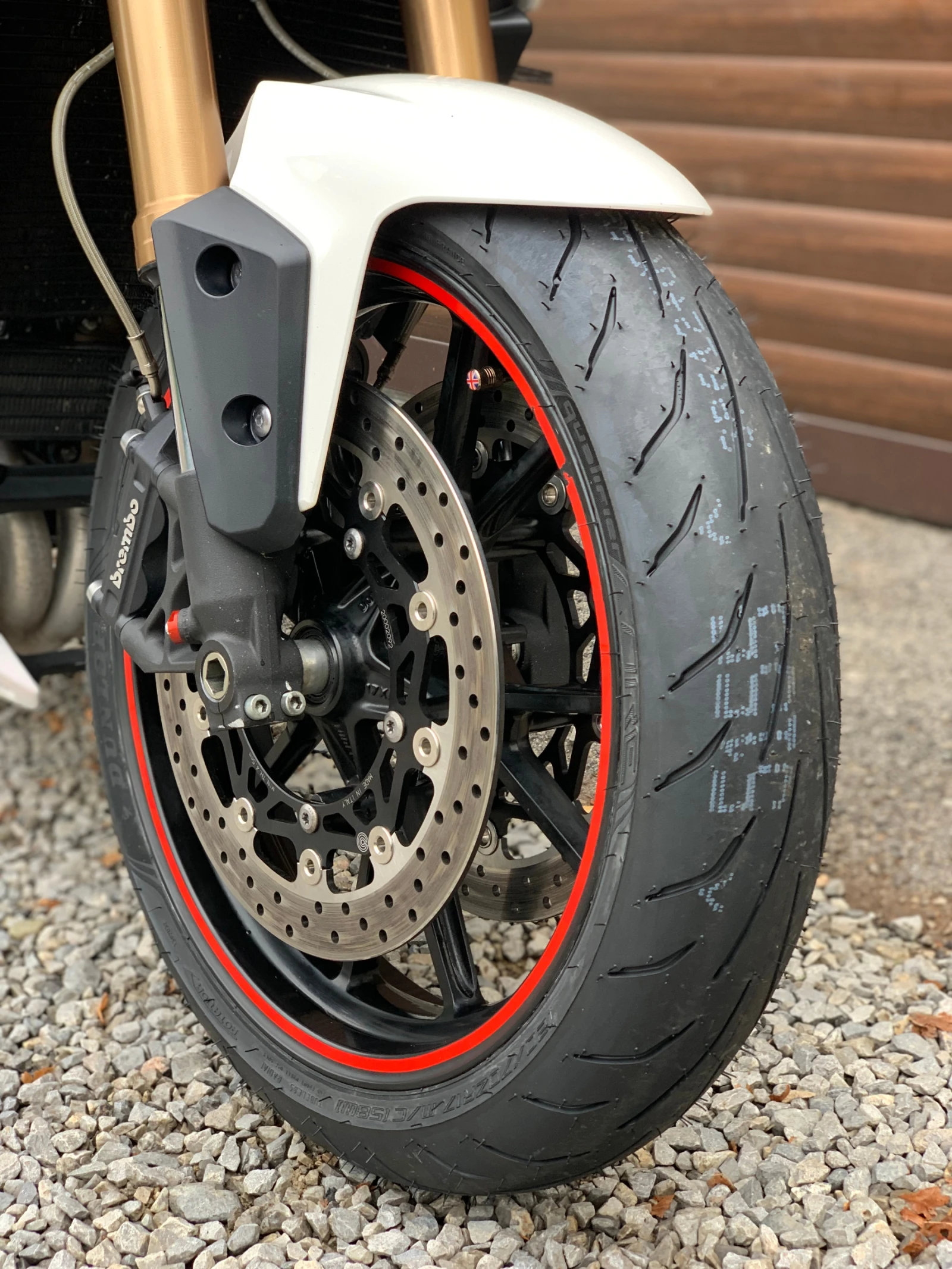 Triumph Speed Triple 1050 SC Poject, снимка 8 - Мотоциклети и мототехника - 56735117