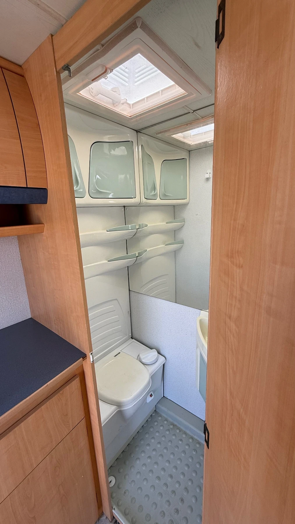 �������� LIBERTY-California | Mobile.bg � ����������� 11