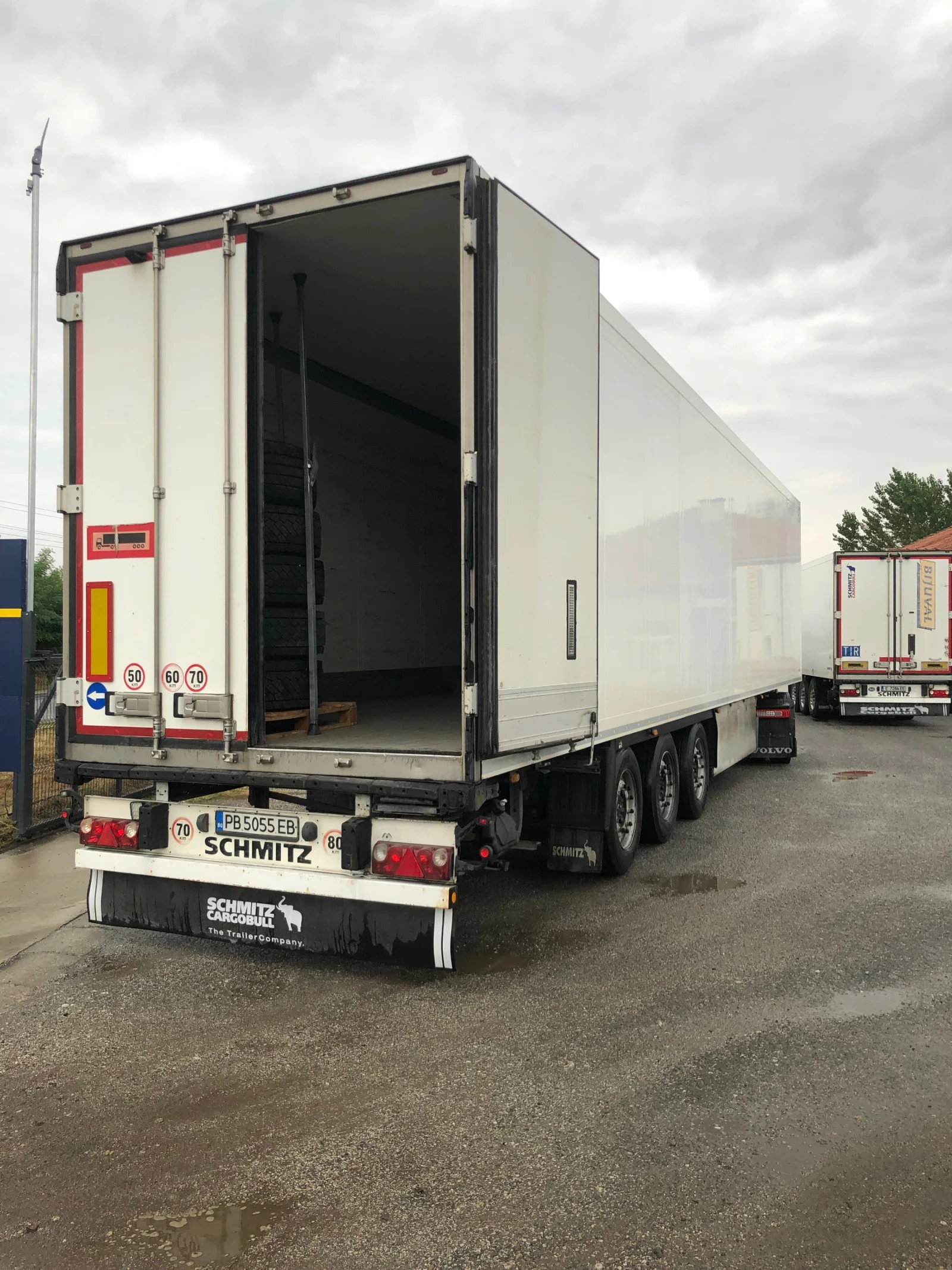  Schmitz | Mobile.bg   3