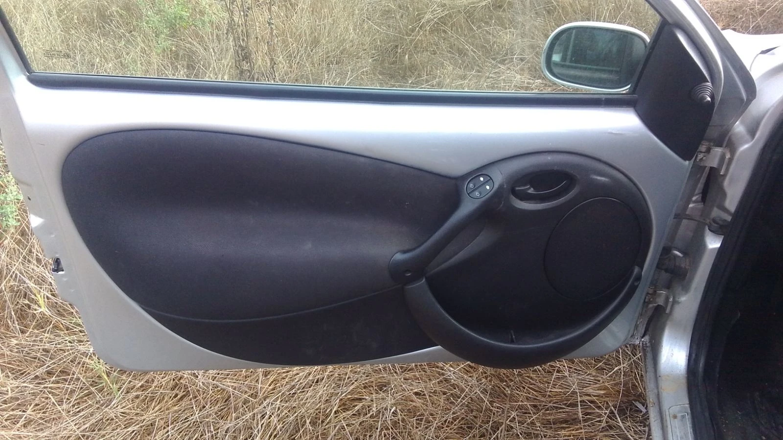 ЧАСТИ Форд КА 1996-2008г. FORD KA бензин 1300куб, 51кW, моно-инжекция, 70kс, цвят сив с електр.стъкл, снимка 12 - Части - 53795311