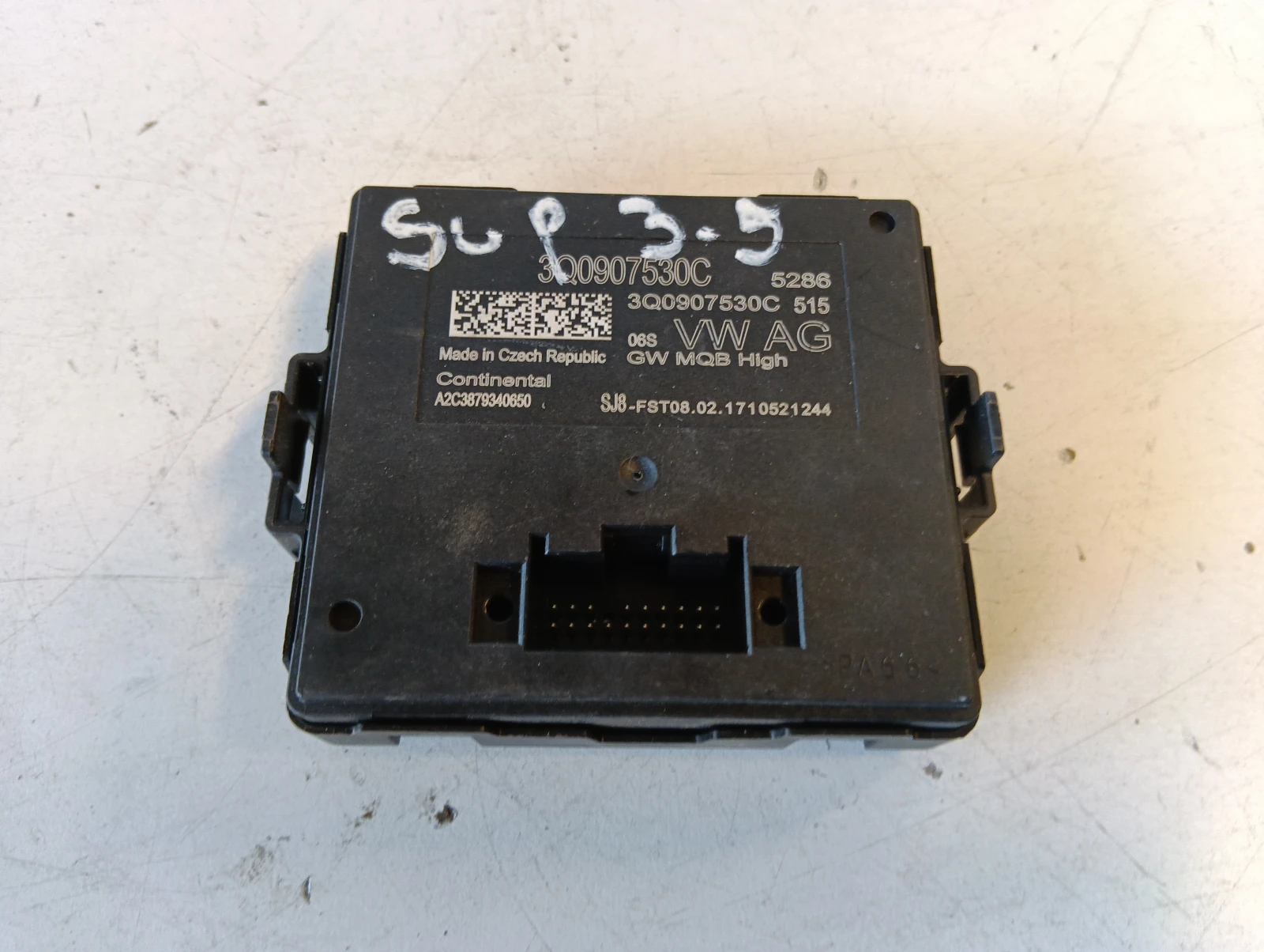 модул Skoda Superb