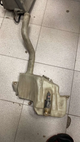 казанче чистачки Jeep Cherokee 2002- 55155883AF , снимка 2 - Части - 52834921