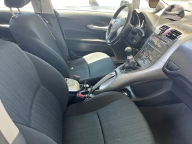 Toyota Auris, снимка 7