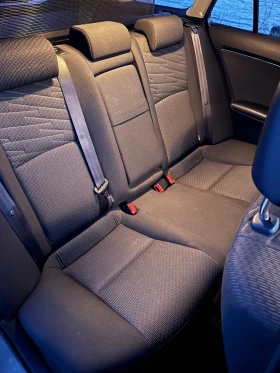 Toyota Avensis 2.0 D4D zapazena , снимка 10