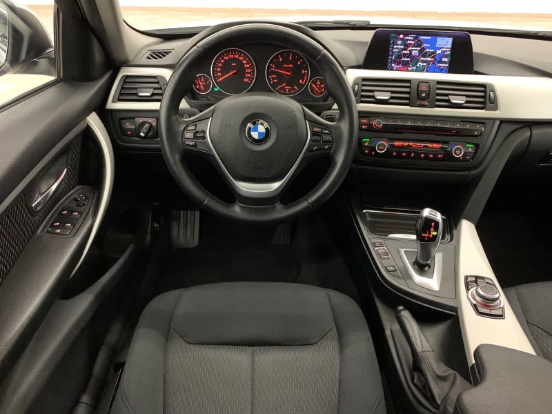 BMW 330 d xDrive Nov, снимка 10 - Автомобили и джипове - 44239900