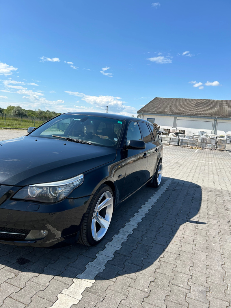 BMW 520, снимка 1 - Автомобили и джипове - 46044114