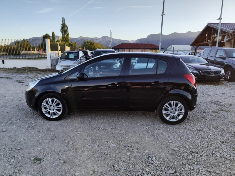 Opel Corsa 1.3 дизел, снимка 9 - Автомобили и джипове - 47464432