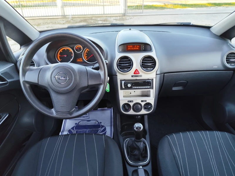 Opel Corsa 1.3 дизел, снимка 10 - Автомобили и джипове - 47464432