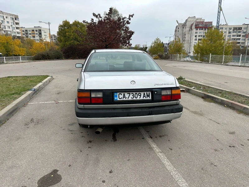 VW Passat, снимка 4 - Автомобили и джипове - 47901376