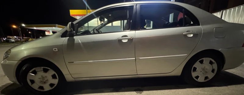 Toyota Corolla, снимка 16 - Автомобили и джипове - 52327284