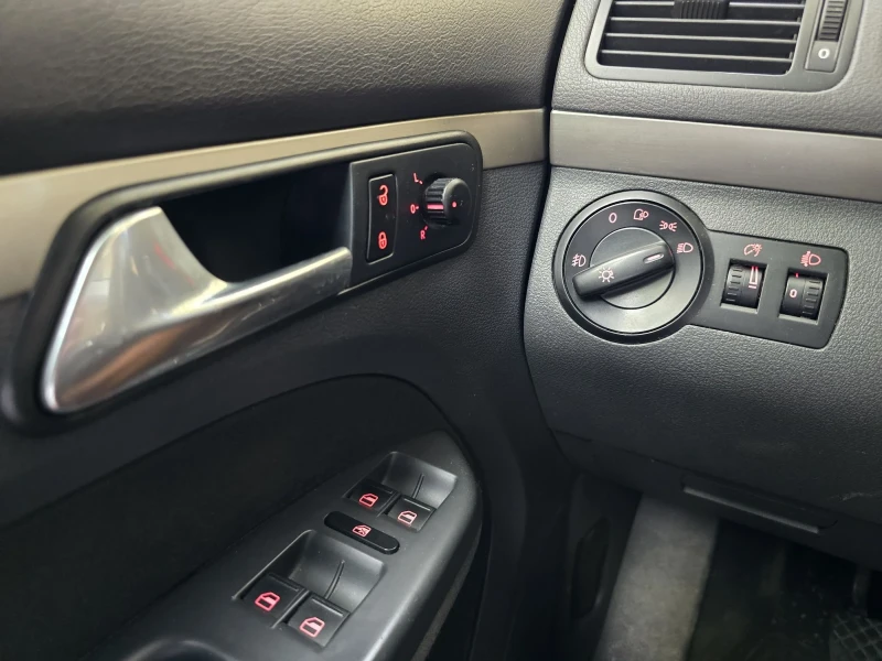 VW Touran, снимка 9 - Автомобили и джипове - 52267133