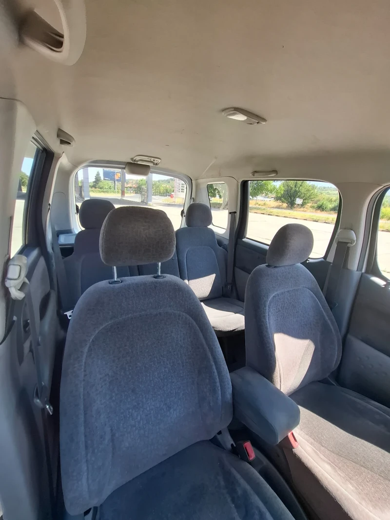 Toyota Yaris verso, снимка 7 - Автомобили и джипове - 52325396