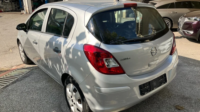 Opel Corsa 1.4, снимка 6 - Автомобили и джипове - 51630915
