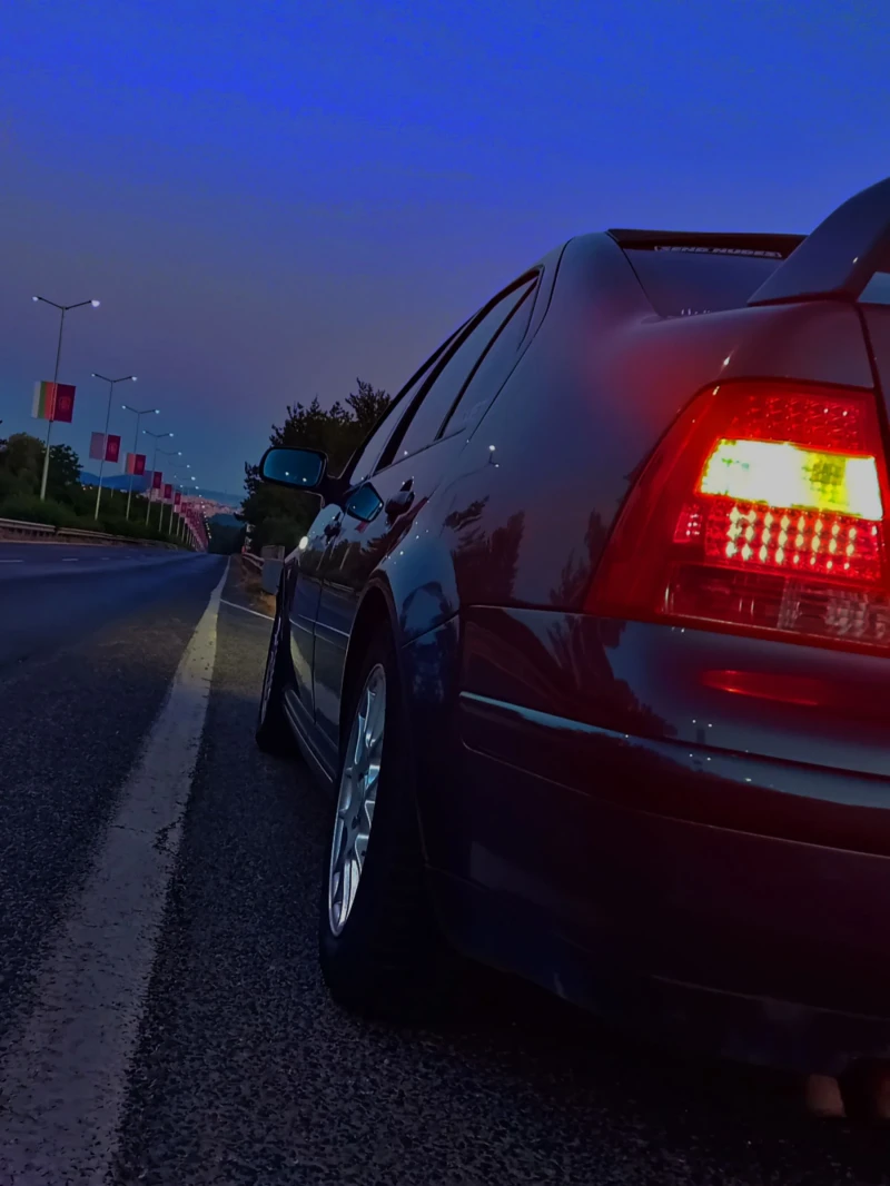 VW Bora, снимка 7 - Автомобили и джипове - 52417190