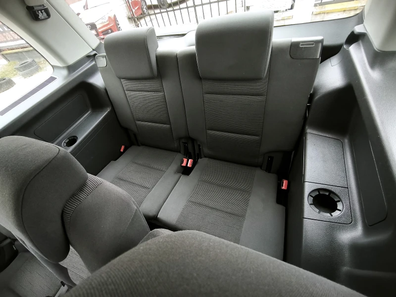 VW Touran 1.9TDI FACELIFT 6+ 1, снимка 12 - Автомобили и джипове - 52484865