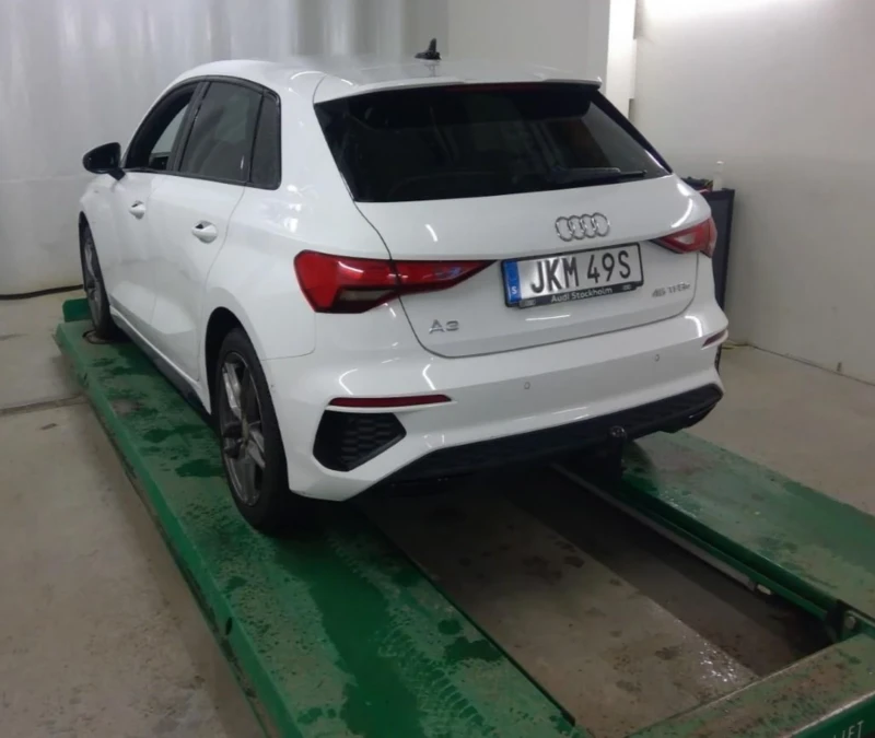 Audi A3 45 TFSI e S-Line.Kamera.Navi.Led, снимка 3 - Автомобили и джипове - 53187812