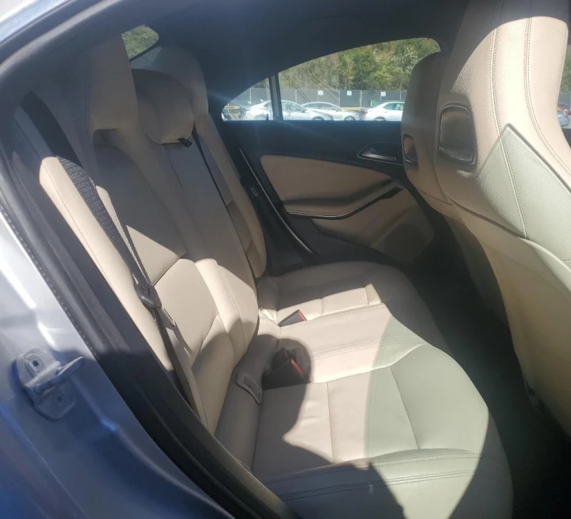 Mercedes-Benz CLA 250 2l, снимка 10 - Автомобили и джипове - 53262467