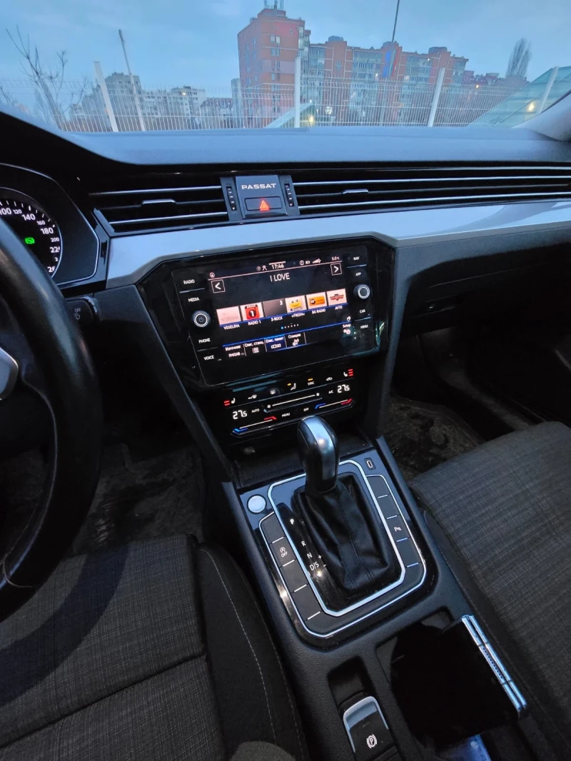 VW Passat 2.0 TDI, снимка 10 - Автомобили и джипове - 53384273