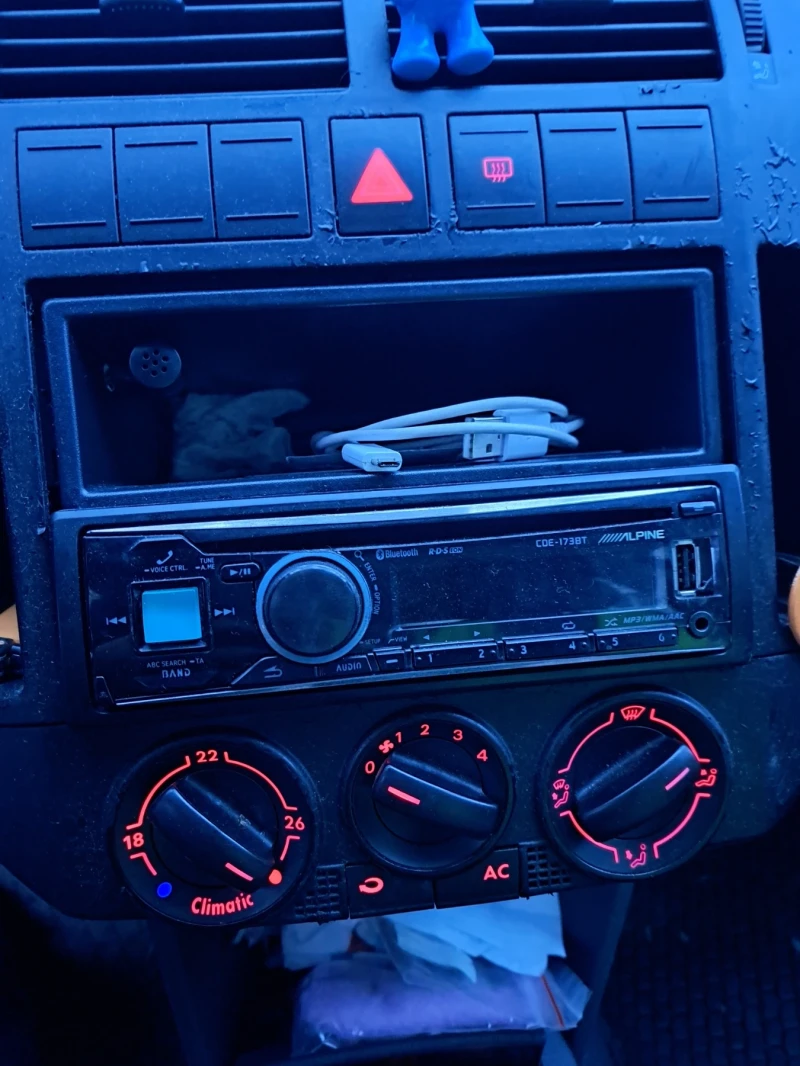 VW Polo, снимка 4 - Автомобили и джипове - 53480979