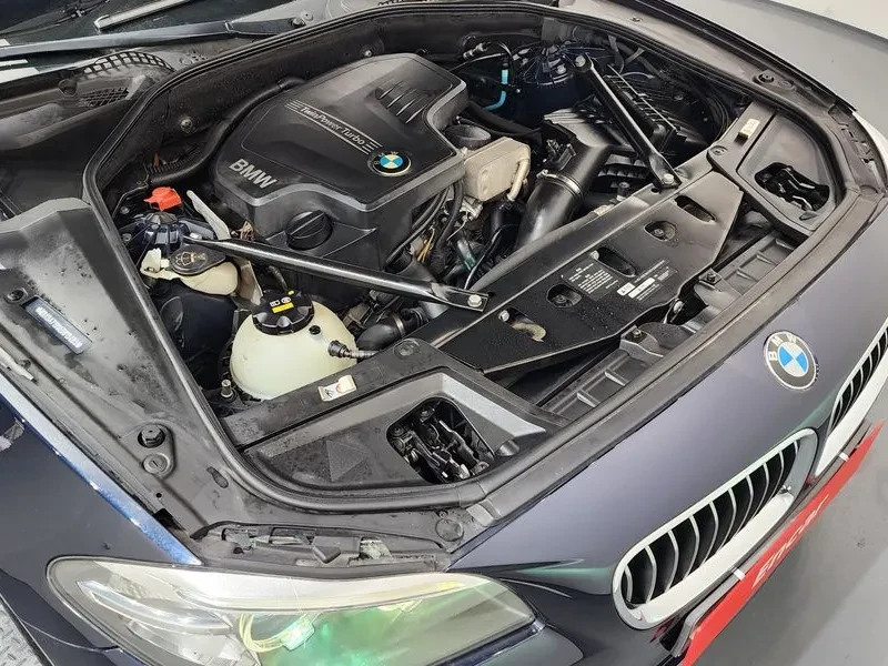 BMW 528 i, снимка 6 - Автомобили и джипове - 54591891