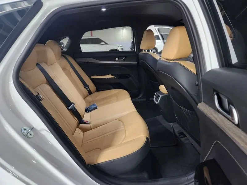 Kia K5 2.0 Hybrid Noblesse - САМО 30% АВАНС!, снимка 10 - Автомобили и джипове - 55991727