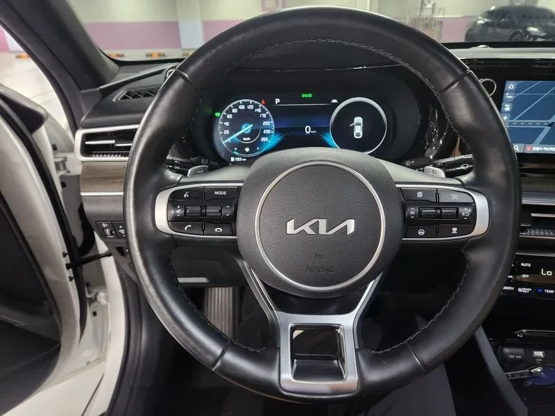 Kia K5 2.0 Hybrid Noblesse - САМО 30% АВАНС!, снимка 13 - Автомобили и джипове - 55991727