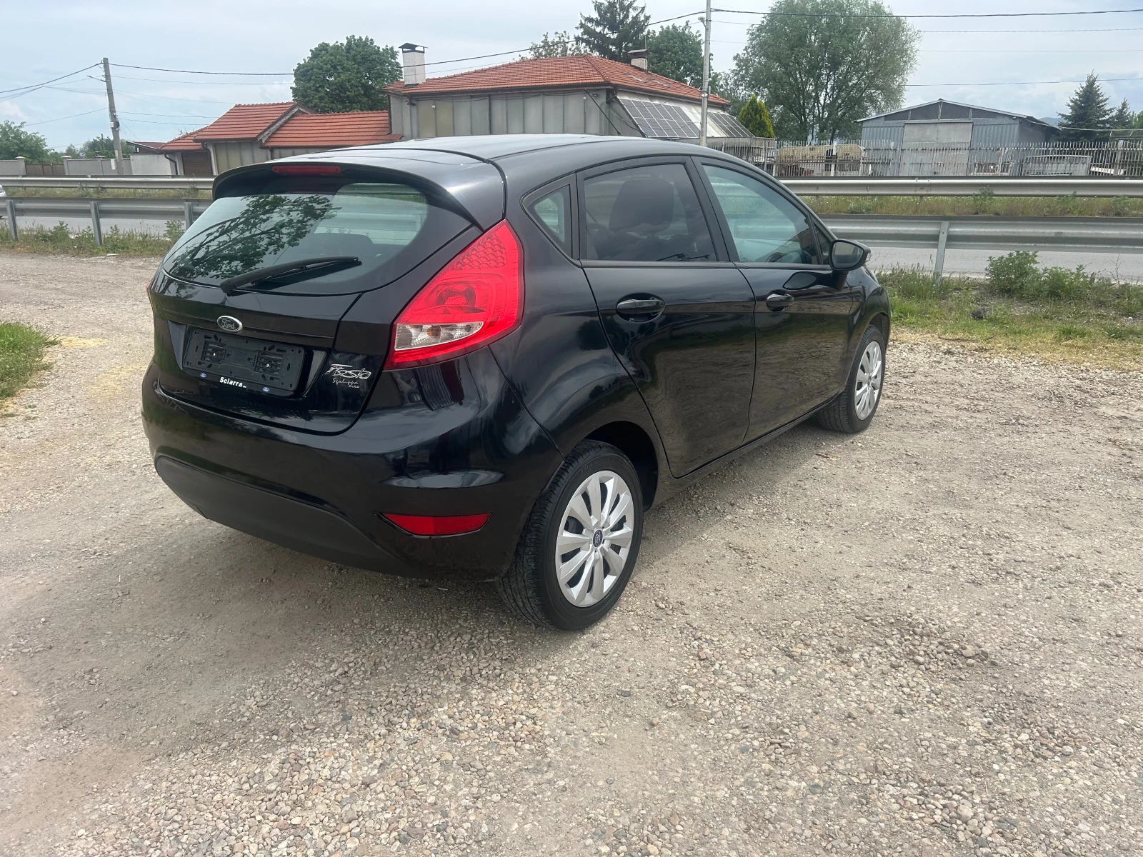 Ford Fiesta 1, 2 I  - изображение 7