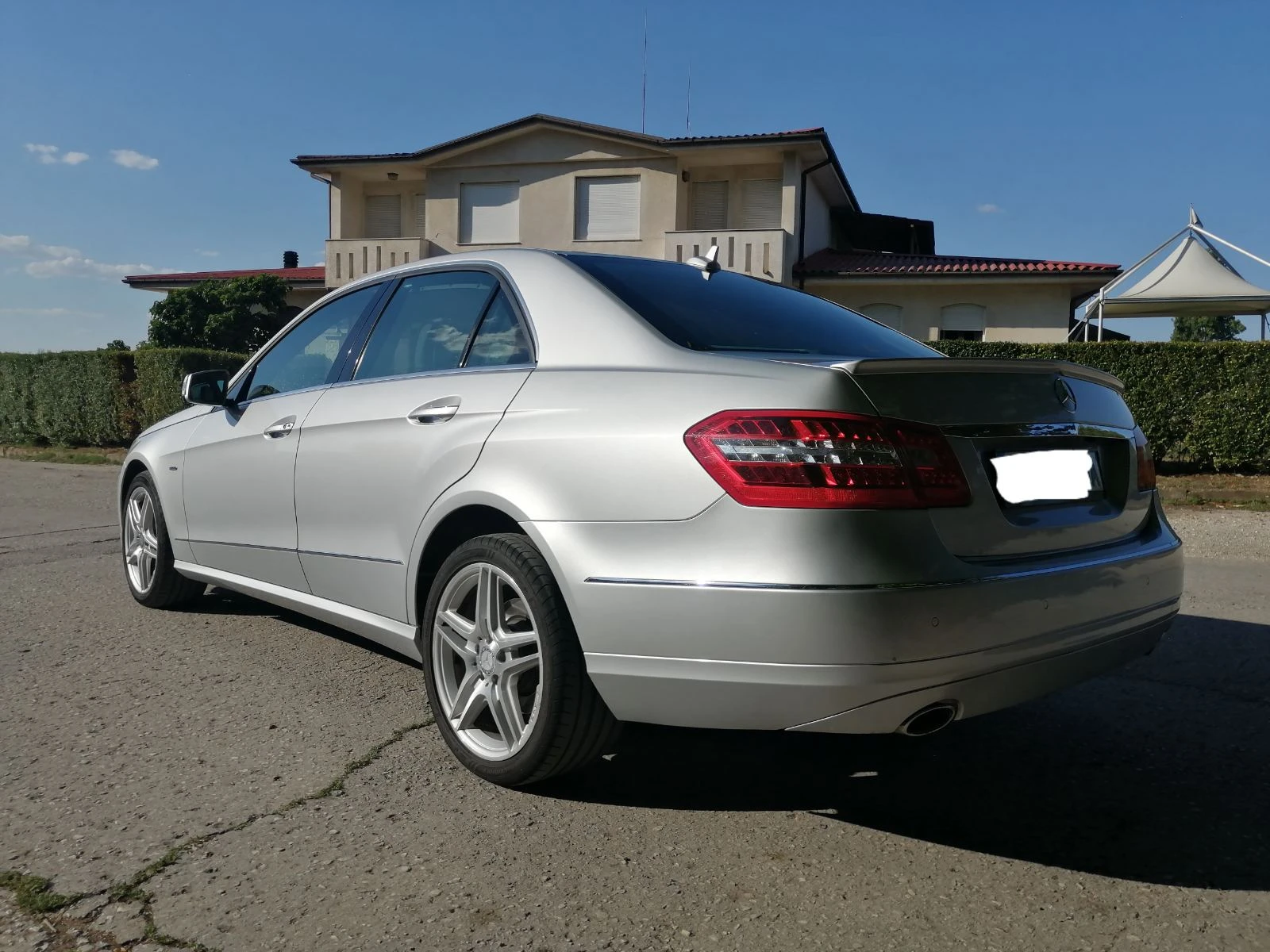 Mercedes-Benz E 350  - изображение 2
