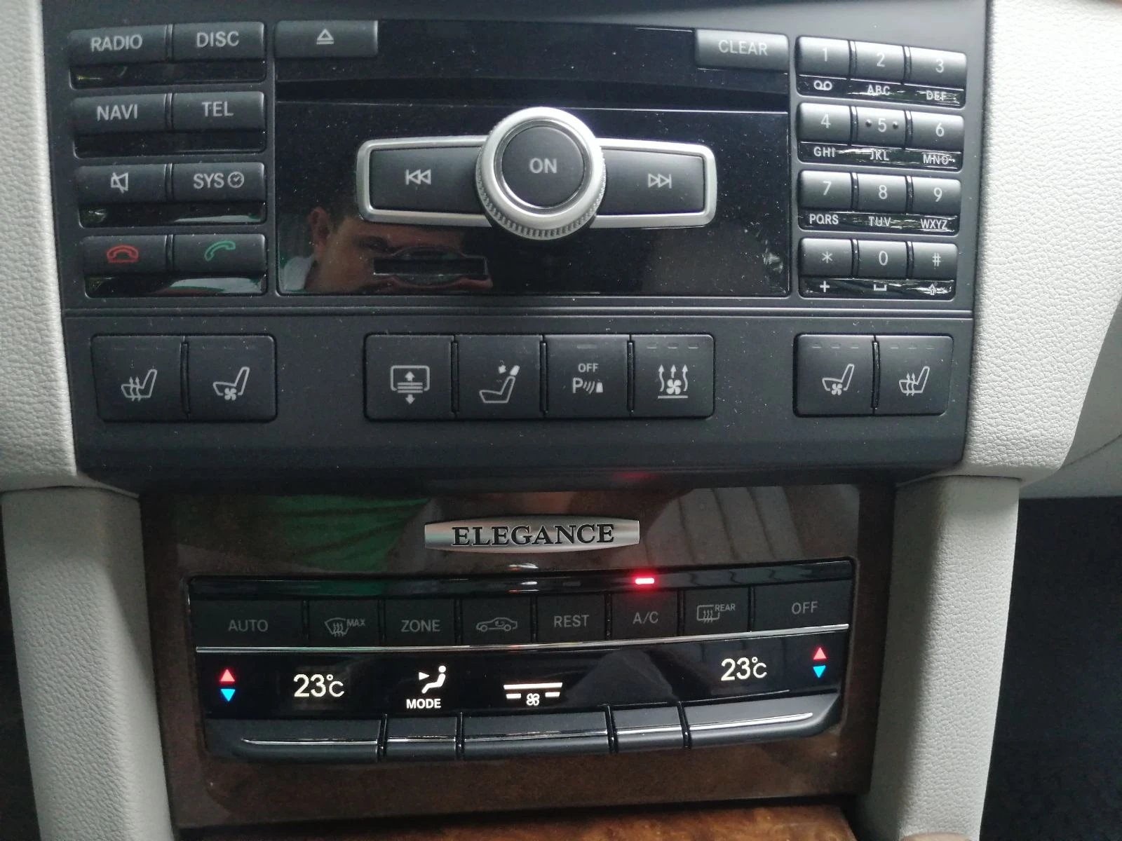 Mercedes-Benz E 350  - изображение 4
