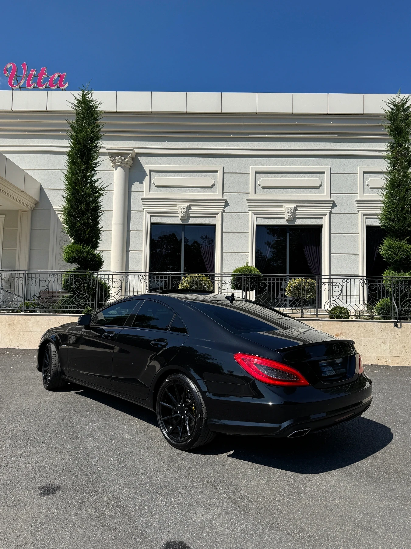 Mercedes-Benz CLS 350 AMG Line - изображение 5